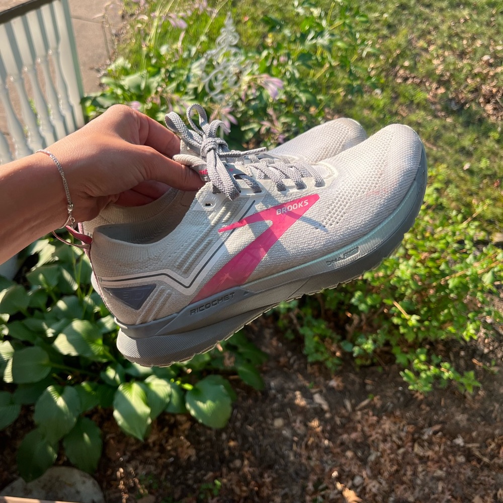 Brooks ricochet
